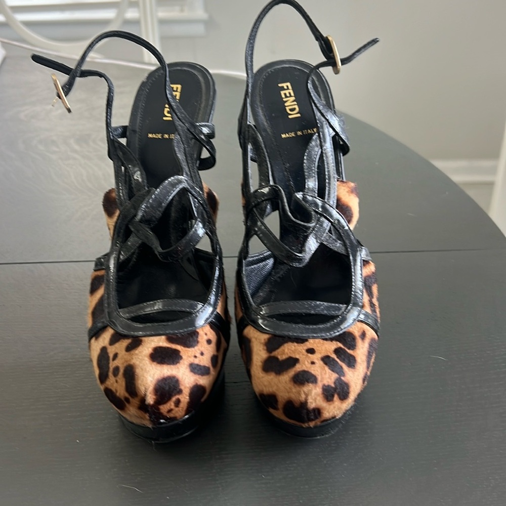 Fendi - Sezi 39, leopard print platform heels.